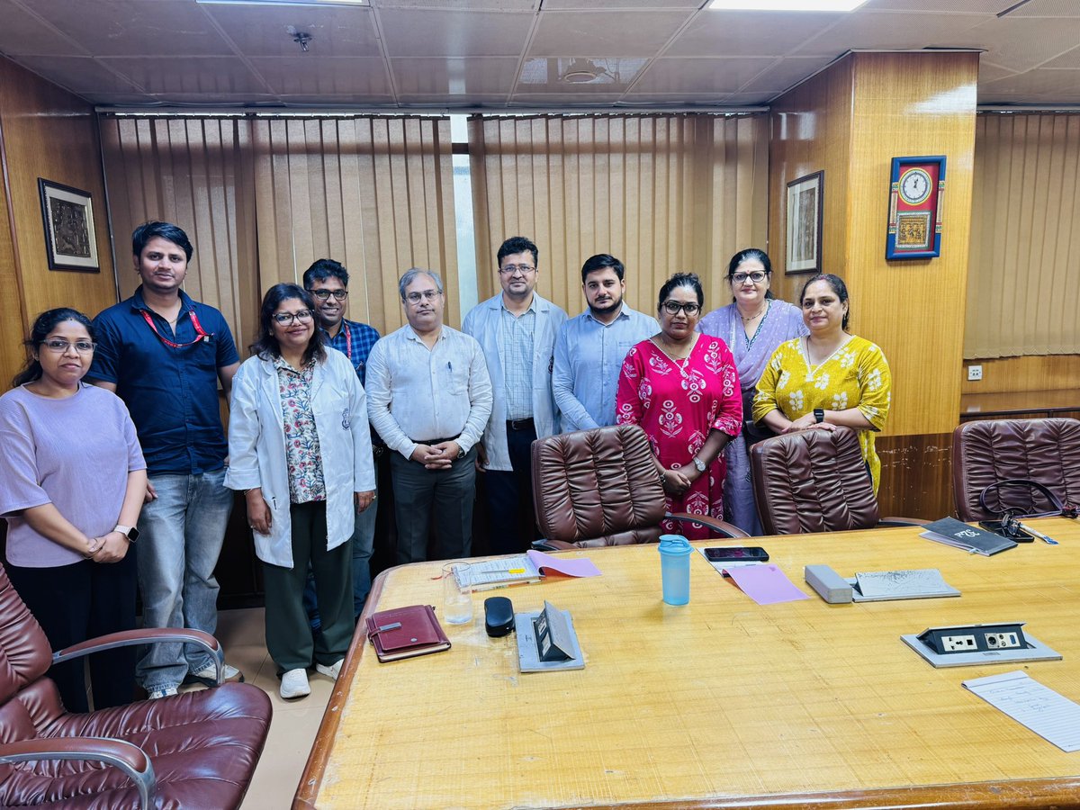 drpragya_shukla's tweet image. The first batch of the PM-DCCC training program.
Immense responsibility to carry forward this novel project. 
Need blessings 🙏
@PMOIndia @LtGovDelhi @gupta_rekha @drpankajbjp