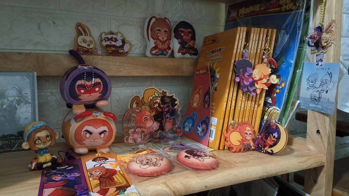 LeafSimping's tweet image. #RenewLegoMonkieKid #RenewMonkieKid
I just started my hyperfixation please don't end yet😭😭 (also I hope LEGO could produce more types of official merchs like cards or std, let me fund the show!!)
Thank you @matabeo70 for the Shadowpeach goods as well