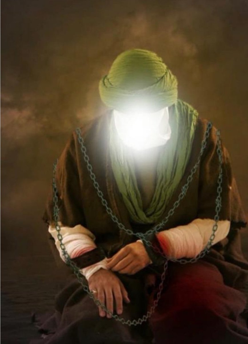 Vajihe687032's tweet image. هرگز نگذاشت تا ابد شب باشد
او ماند که در کنار زینب باشد
سجاد که سجاده به او دل می بست
تدبیر خدا بود که در تب باشد
یا زین العابدین🖤