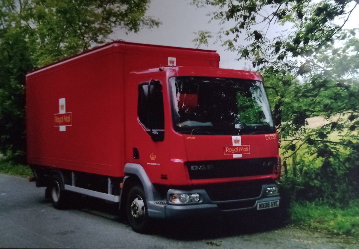 WeePostalMuseum's tweet image. A DAF LF Royal Mail lorry MX06 UVC
Usually know as a 600, this one was based in Dumfries and was used to transfer mail between Carlisle and Stranraer. (2006)
#MailVanMonday
#PostVanMonday