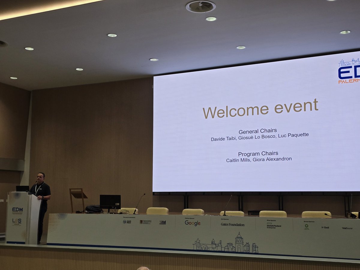 peterpaws's tweet image. The thee conference marathon in Palermo has started! Prof. Lo Bosco opens #EDMconf2025 that is running this year along with Learning at Scale 2025 and is followed by #AIED2025