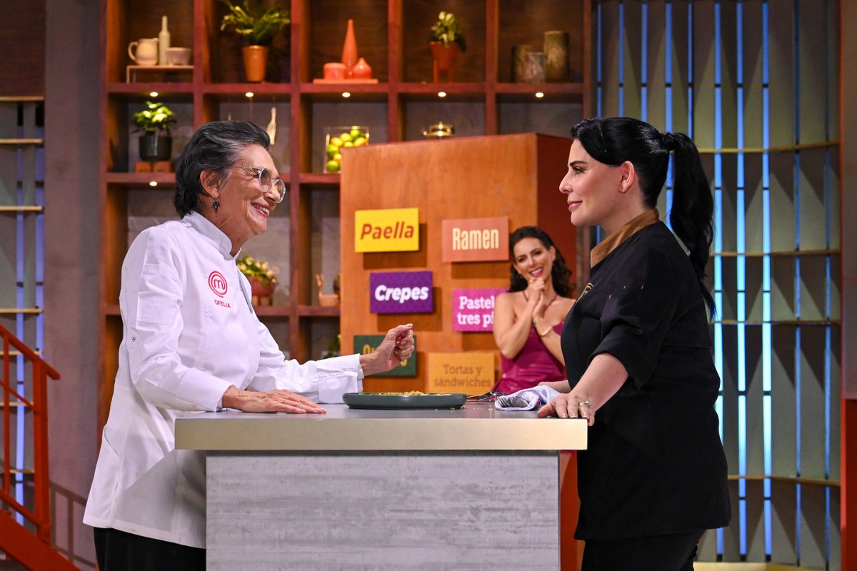 Con la salida de Ofelia, la generación de #LosClásicos quedó completamente desintegrada. 🥺🩵 Sin duda una cocinera que luchó hasta el final, demostrando su poder y sazón en cada platillo que se quedarán por siempre en nuestra cocina. 👏👩‍🍳 #MasterChefCelebrity

Descubre contenido