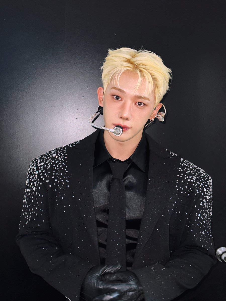 official__wonho's tweet image. ¡WENEEs de CDMX, gracias por hacer brillar el cierre de esta gira por LATAM!
Gracias por estar conmigo hasta el final.
Volveré muy pronto. ¡Espérenme! 🇲🇽
#원호 #WONHO
