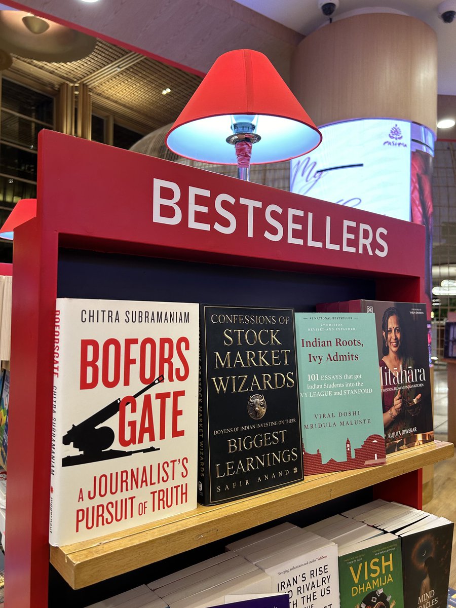 chitraSD's tweet image. #Bangalore international airport. Feels good to see #Boforsgate in this section. @swatichopra1