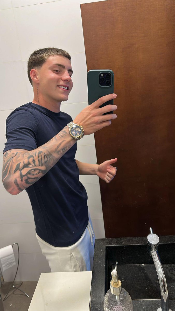Hombreshot2's tweet photo. Disfruta del mejor contenido de heteros en mi grupo de Telegram 🤤🤤🤤, únete ya 🔥🔥🔥 https://t.co/4Hzhjon2Bt https://t.co/QARjCtwfJc