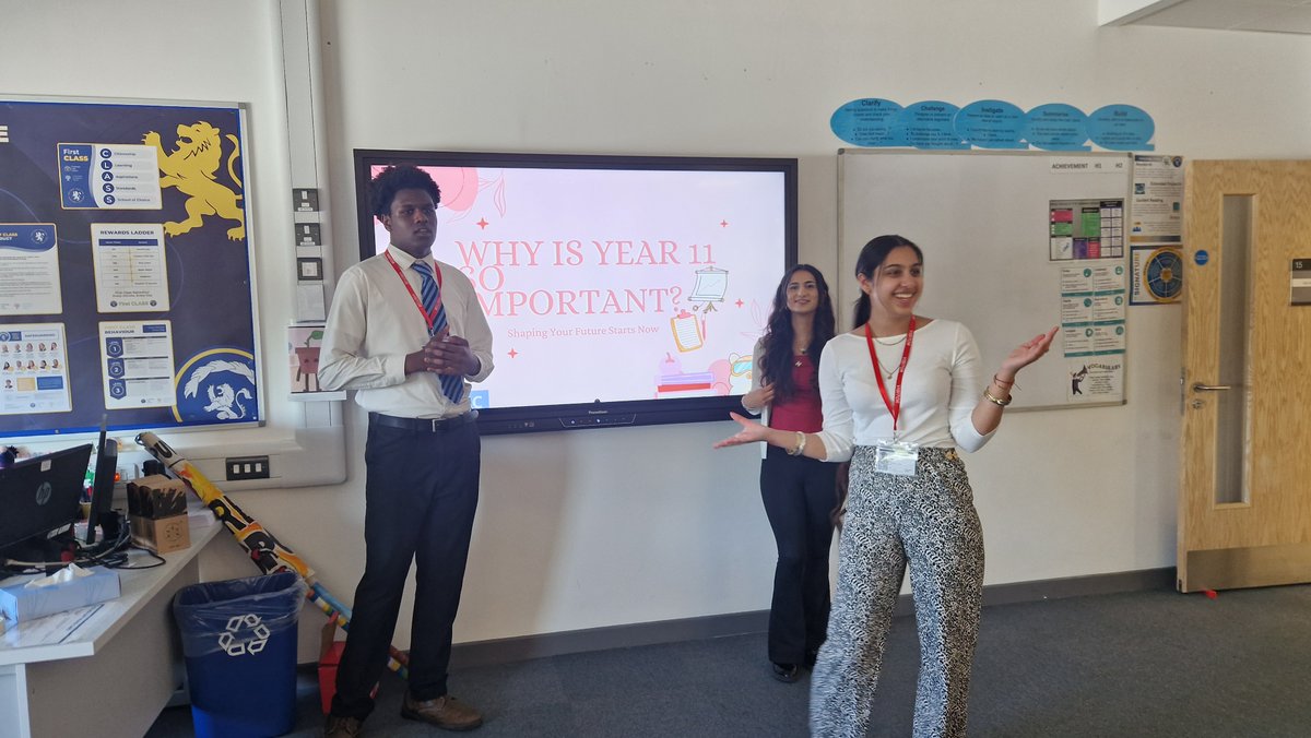 PutteridgeHSch's tweet image. We're so grateful to Alex, and our fantastic former students Harvinderjeet and Hediyeh, who visited us last week. They offered invaluable tips for succeeding in Year 11 and gave an exciting look into AI's role in video games. Inspiring!