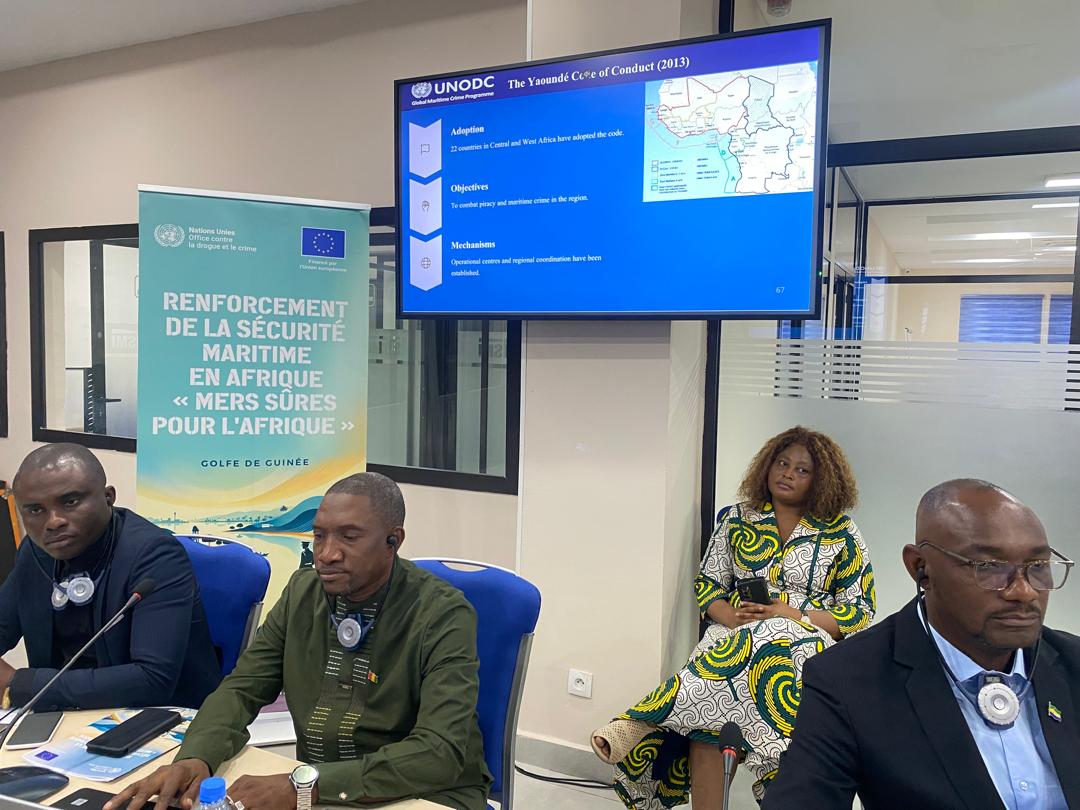 UNODC_MCP's tweet image. 📣@UNODC_MCP en partenariat avec #ISMI# renforce les capacités des acteurs #AEM du #GoG face aux menaces à la sécurité & sûreté 🌊 ds une approche globale de lutte efficace contre le crime 🌊 & pr garantir la sécurité 🌊, grâce au projet "SafeSeas for Africa", financé par l’UE.