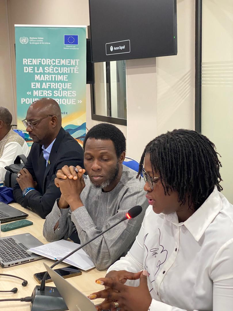 UNODC_MCP's tweet image. 📣@UNODC_MCP en partenariat avec #ISMI# renforce les capacités des acteurs #AEM du #GoG face aux menaces à la sécurité & sûreté 🌊 ds une approche globale de lutte efficace contre le crime 🌊 & pr garantir la sécurité 🌊, grâce au projet "SafeSeas for Africa", financé par l’UE.