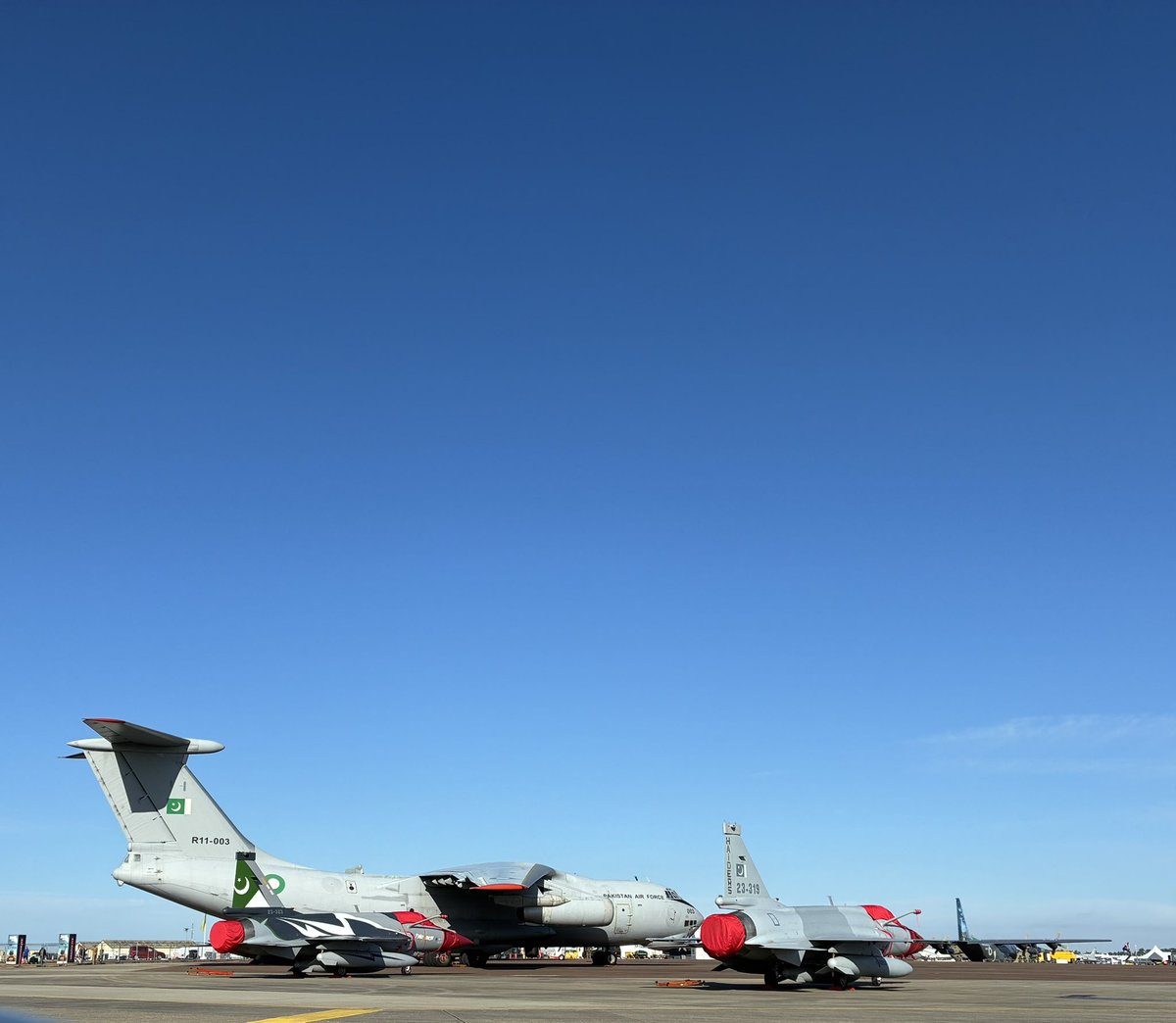 CliveBranch's tweet image. Beautiful morning for 09 departures @airtattoo 2025
@wesleyb1989
@johnbilcliffe
@NWSAcaster
@JordanWeir45
@Saint1Mil
@CraigHughes123
@NZ_Trav