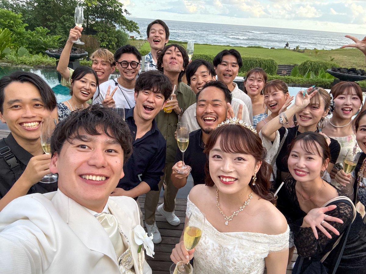 KohNomad's tweet image. ノマドニアでの一瞬一瞬の出会いが
今日という日をつくる、
そんな素敵なウェデングパーティー🥂
in バリ島

🤵‍♂️@Oharumarketing 
👰‍♀️@itomari_81