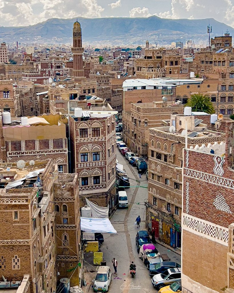 Yemen22311's tweet image. از صنعا 🇾🇪 تا تهران 🇮🇷 به همه شما درود میفرستیم 🌷🫡