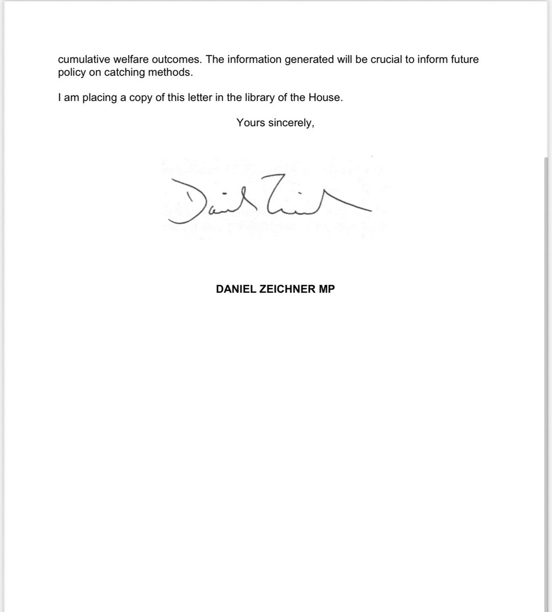 ConservativeAWF's tweet image. The Government is weakening animal welfare law by legalising the handling of chickens upside down by their legs- a practice that is known to cause severe pain and suffering. Read the letter from the Govt Minister to our patron Sir Roger Gale MP on this change of law:
‘The…