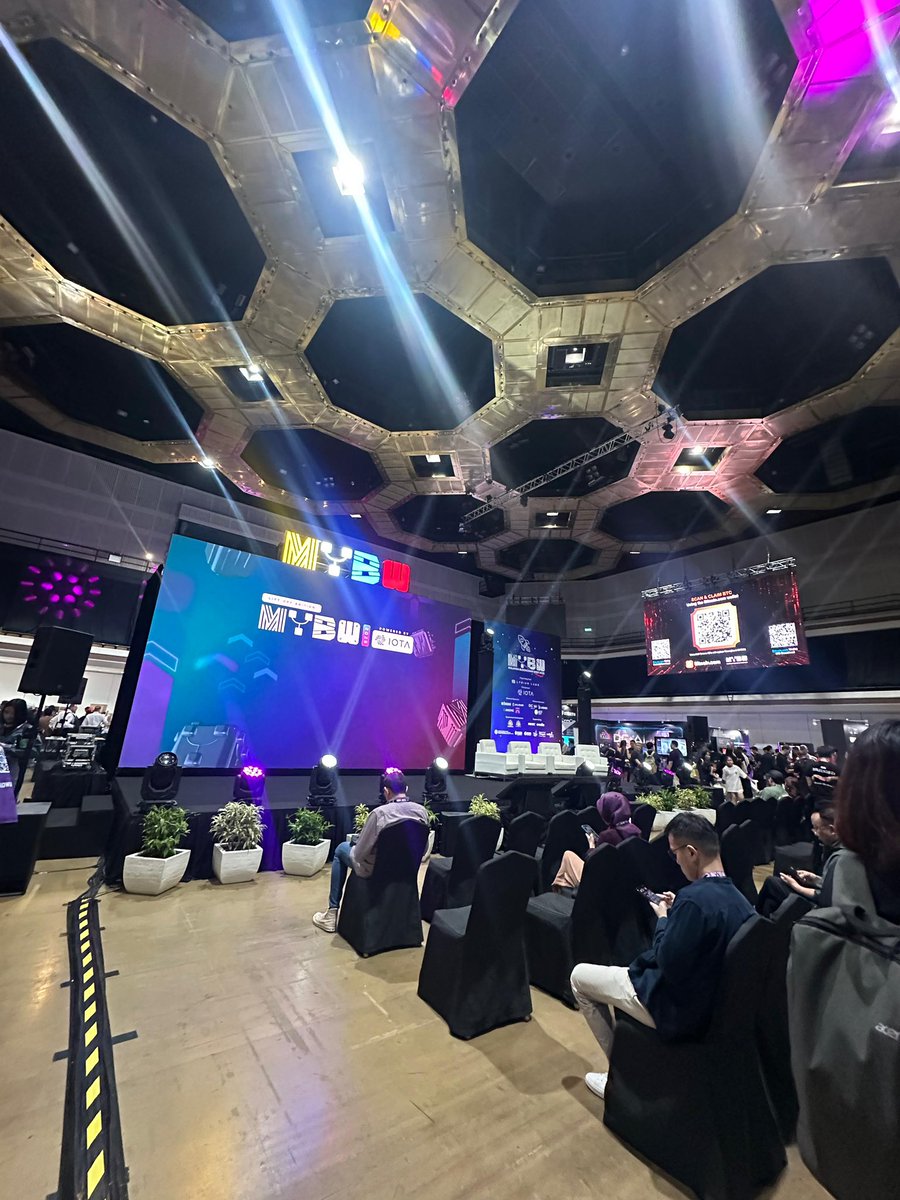 Core_Belle's tweet image. Who's at Malaysia Blockchain Week? Come find us at the Core x Nawa booth and let's connect! @Coredao_Org @NawaFinance @MalaysiaBCW