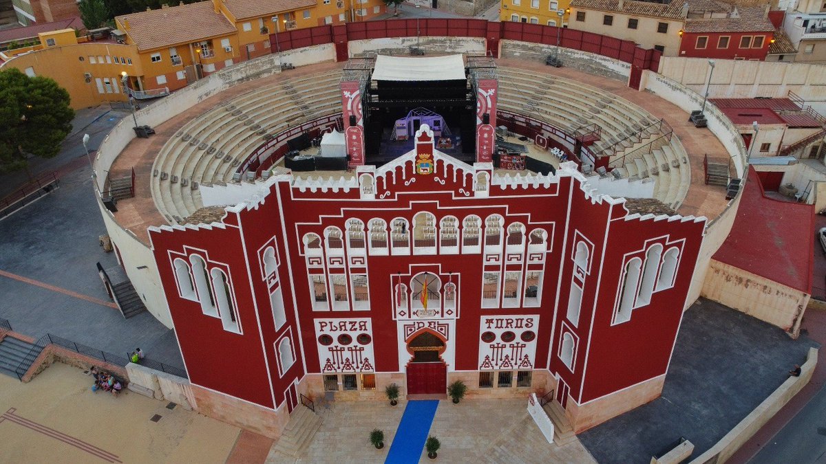 AytodeCaravaca's tweet image. ¡#Caravaca vive intensamente su 44 Semana de Teatro! 🎭 Algunas imágenes que nos deja la primera parte de este festival 👇
El festival se ha convertido en una cita nacional de referencia dentro de esta rama de las artes escénicas.
ℹ️ teatrocaravaca.es
@ICA_RegMurcia