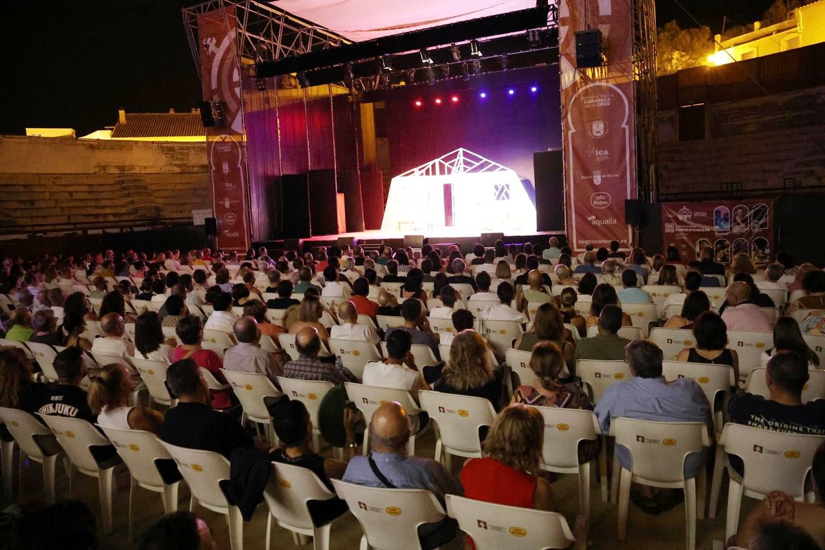 AytodeCaravaca's tweet image. ¡#Caravaca vive intensamente su 44 Semana de Teatro! 🎭 Algunas imágenes que nos deja la primera parte de este festival 👇
El festival se ha convertido en una cita nacional de referencia dentro de esta rama de las artes escénicas.
ℹ️ teatrocaravaca.es
@ICA_RegMurcia