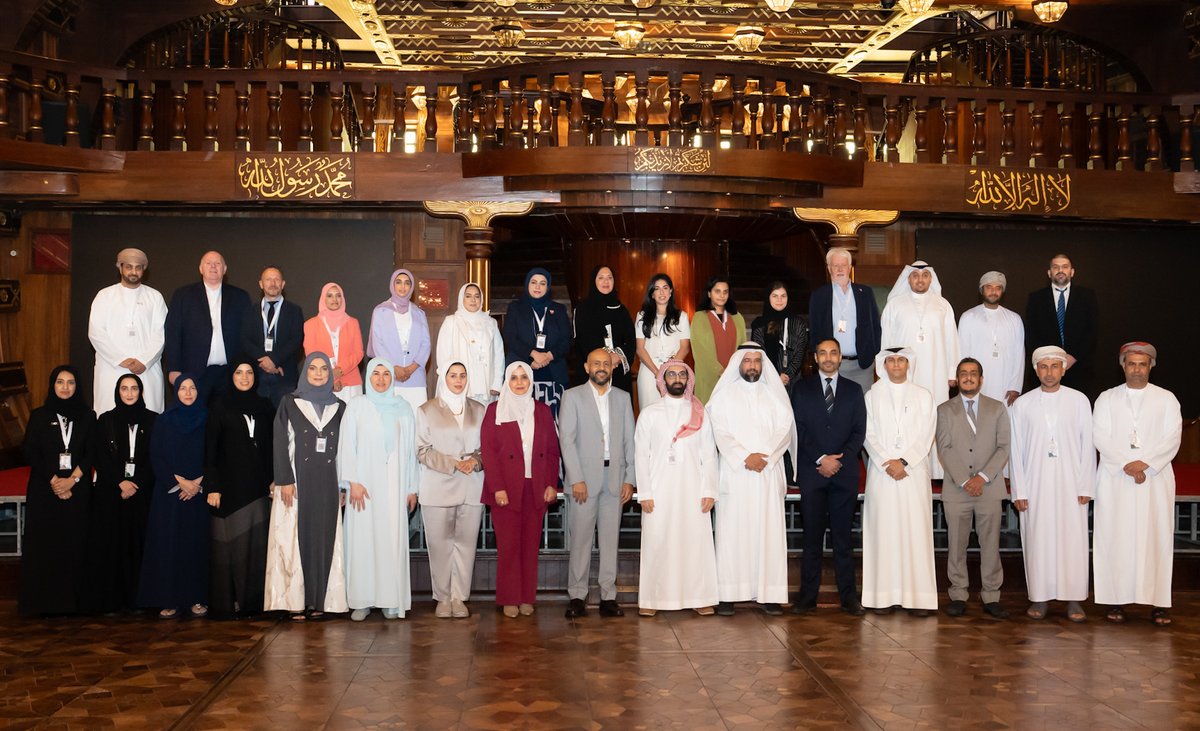 kuna_ar's tweet image. وزارة الصحة تستضيف ورشة عمل لمناقشة النسخة الأولية من (إطار الكفاءات) لمتخصصي الصحة العامة ينظمها مركز الخليج لمكافحة الأمراض بالتعاون مع مجلس الصحة لدول مجلس التعاون ومركز الكويت للوقاية من الأمراض

- يشارك بالورشة نخبة من القياديين والمتخصصين الخليجيين وتشمل الجوانب الفنية…