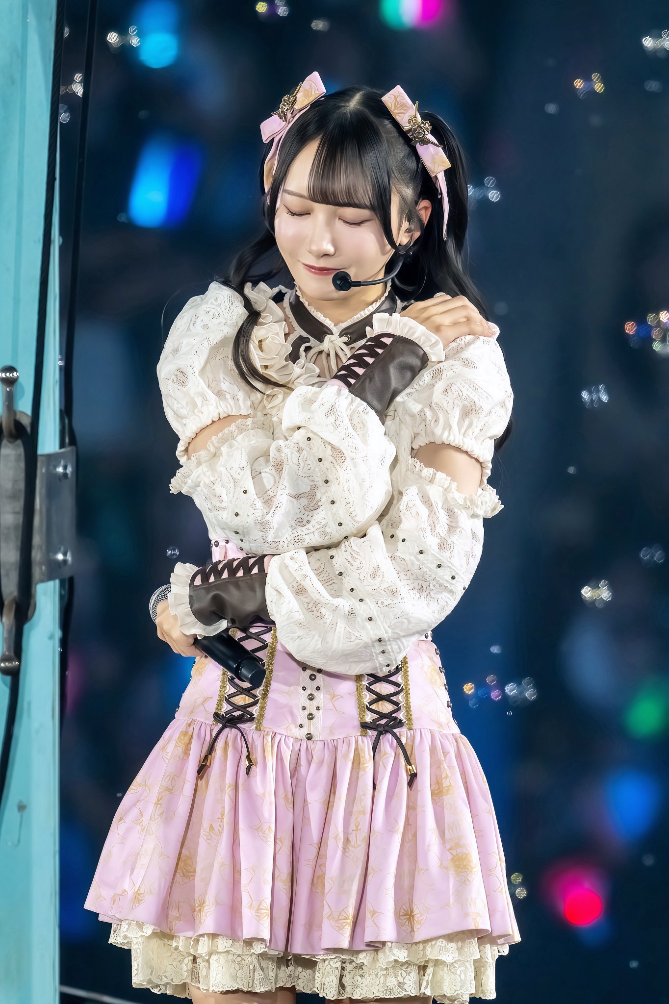 ≠ME 鈴木瞳美 6周年　ウエスタン衣装 全国ツアー2025生写真 直筆 鈴木瞳美 全国ツアー2025 ウエスタン 直筆 生写真 - メルカリ