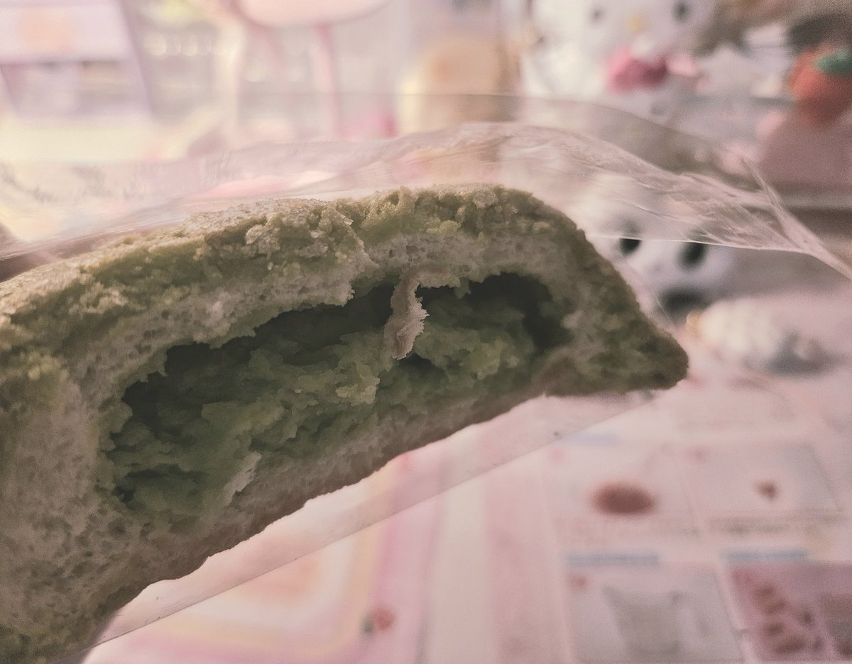 Cuebe_0107's tweet image. 메론빵 하면 떠오르는 캐릭터는 누구라고 생각하시나요?! 저는 샤나욧(≧ω≦)
