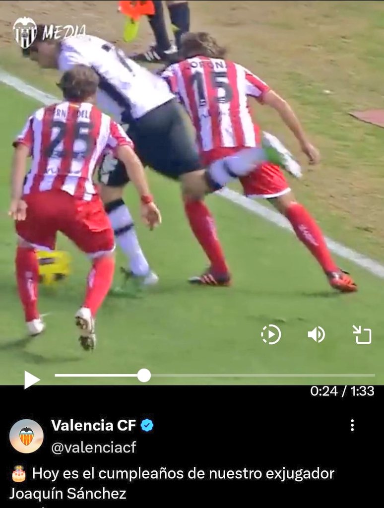 Out of Context Valencia C.F. tweet media