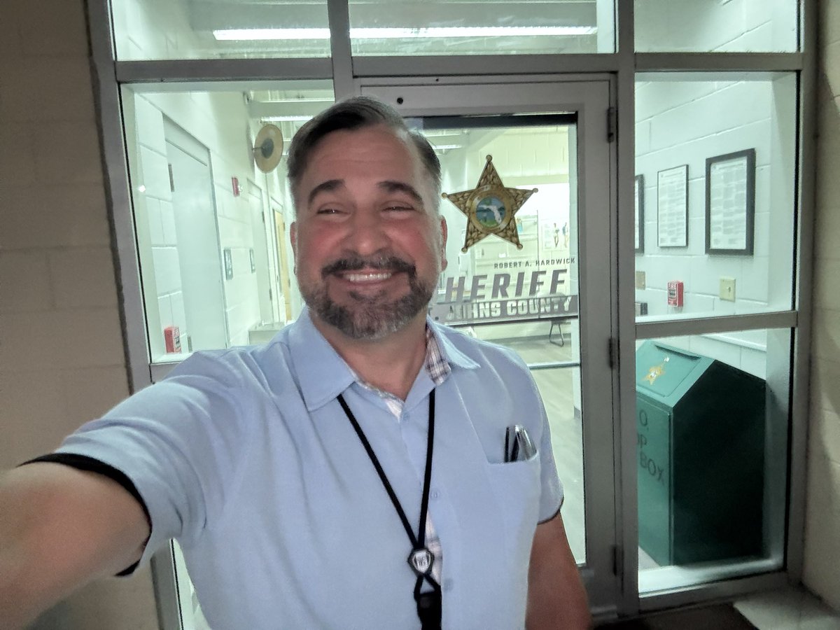 SEO_JAX's tweet image. Jail Ministry Update
The Lord did a great work last night.
- 4 men prayed with me in repentance of sin and surrender to Jesus Christ.
- All glory to Jesus forever.
Thanks for praying everyone!