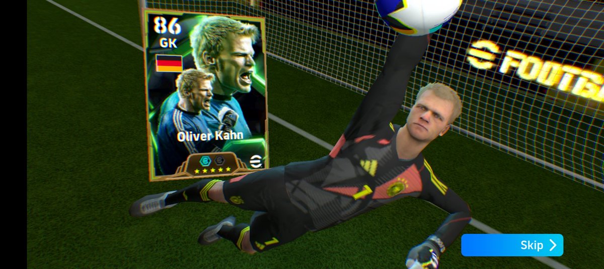 Santana2047's tweet image. Goalkeeping area sorted 😀