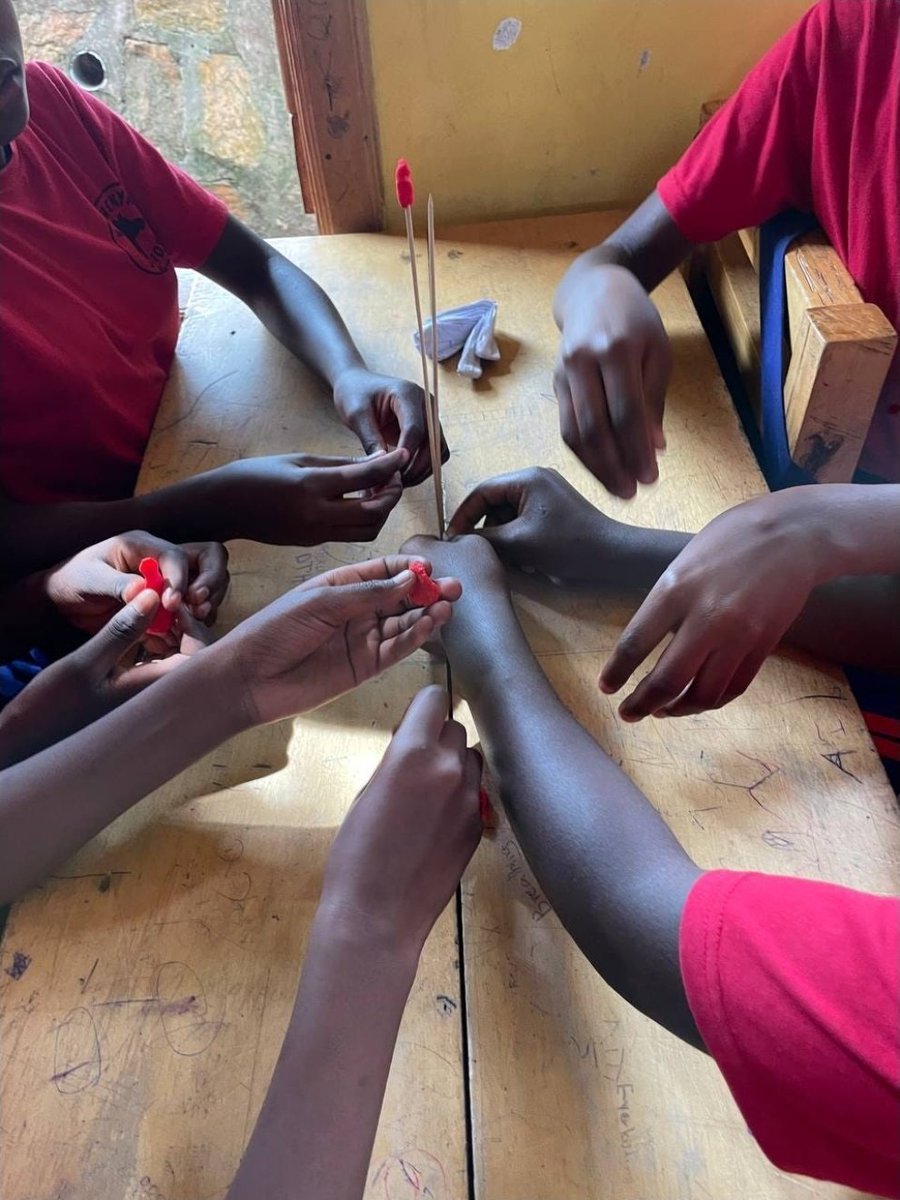 Alejandra Fernández 🤩 (@alehoppp) on Twitter photo 📗 Escuelas en Uganda
Qué grande es nuestro <a href="/isaacguerrerop/">Isaac Guerrero</a>
No tengo más que decir ❤️🥰
open.substack.com/pub/educlaustr… 📗 Escuelas en Uganda
Qué grande es nuestro <a href="/isaacguerrerop/">Isaac Guerrero</a>
No tengo más que decir ❤️🥰
open.substack.com/pub/educlaustr…