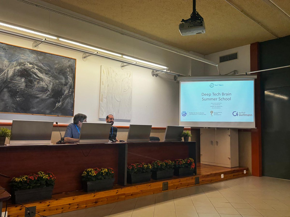 UBneuroscience's tweet image. Day 1 of our Deep Tech Summer School kicks off!
🧠 Today we're diving into hands-on applications of AI, VR, fNIRS, EEG & more in basic neuroscience.
Explore how these tools can advance your research
🔗neurociencies.ub.edu/innovation/?_g…