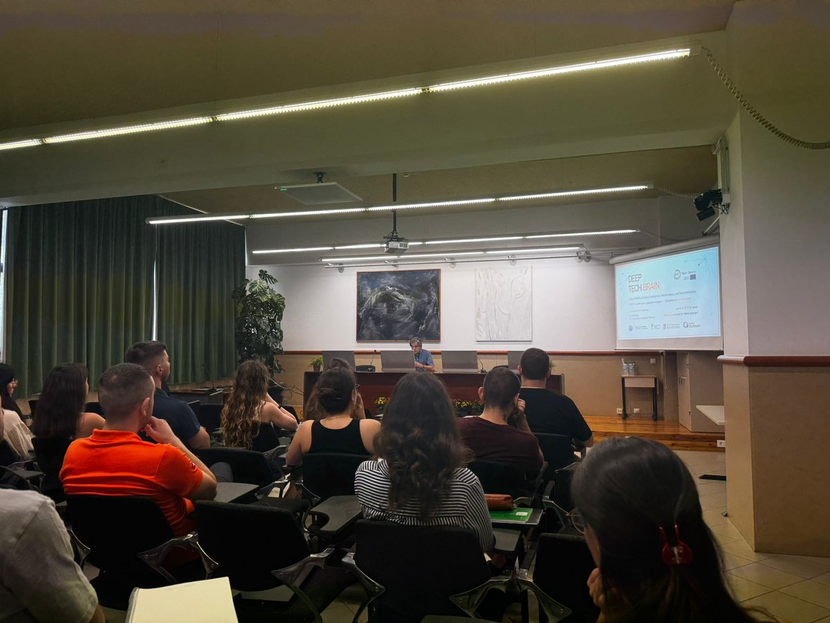 UBneuroscience's tweet image. Day 1 of our Deep Tech Summer School kicks off!
🧠 Today we're diving into hands-on applications of AI, VR, fNIRS, EEG & more in basic neuroscience.
Explore how these tools can advance your research
🔗neurociencies.ub.edu/innovation/?_g…