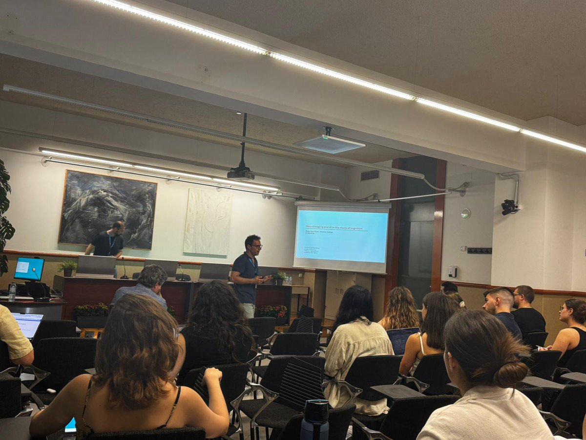UBneuroscience's tweet image. Day 1 of our Deep Tech Summer School kicks off!
🧠 Today we're diving into hands-on applications of AI, VR, fNIRS, EEG & more in basic neuroscience.
Explore how these tools can advance your research
🔗neurociencies.ub.edu/innovation/?_g…