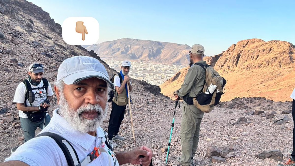 مشاة وهايكنج عنيزة (@unaizah_walkers) on Twitter photo <a href="/sulimanalteraif/">سليمان الطريِّف</a> <a href="/Dr_Khulud_Safar/">د.خلود العتيبي</a> <a href="/arac433/">م عبدالعزيز السحيباني</a> <a href="/balady_gov/">منصة بلدي</a> <a href="/tc_gov/">أمانة الطائف</a> <a href="/GREEN_H_L/">جمعية آفاق خضراء</a> <a href="/Tabuk_env2/">رابطة تبوك الخضراء للطاقة المتجددة</a> <a href="/MAlhomydan/">منصور الحميدان</a> <a href="/Taif_info/">الطائف اغلى</a> <a href="/wa99wa1/">وليد الفنتوخ</a> <a href="/Ibn_oqail/">عبدالعزيز عبدالله العقيّل</a> <a href="/SudairAgri/">شبكة سدير الزراعية</a> <a href="/IbrahemAlHtlany/">ابراهيم حمد الهطلاني</a> <a href="/moe_gov_sa/">وزارة التعليم</a> نفخر بأن قائد المركبة في هذا المقطع هو أحد أعضاء فريقنا <a href="/Unaizah_walkers/">مشاة وهايكنج عنيزة</a>
عبدالرحمن القشيميط أبو يزيد
وهو ناشط بيئي
وعضو فاعل في فريق دراج عنيزة🚴🏿♂️
ودائماً يشارك في حملات الإصحاح البيئي التي يقوم بها الفريق
فشكرًا له <a href="/sulimanalteraif/">سليمان الطريِّف</a> <a href="/Dr_Khulud_Safar/">د.خلود العتيبي</a> <a href="/arac433/">م عبدالعزيز السحيباني</a> <a href="/balady_gov/">منصة بلدي</a> <a href="/tc_gov/">أمانة الطائف</a> <a href="/GREEN_H_L/">جمعية آفاق خضراء</a> <a href="/Tabuk_env2/">رابطة تبوك الخضراء للطاقة المتجددة</a> <a href="/MAlhomydan/">منصور الحميدان</a> <a href="/Taif_info/">الطائف اغلى</a> <a href="/wa99wa1/">وليد الفنتوخ</a> <a href="/Ibn_oqail/">عبدالعزيز عبدالله العقيّل</a> <a href="/SudairAgri/">شبكة سدير الزراعية</a> <a href="/IbrahemAlHtlany/">ابراهيم حمد الهطلاني</a> <a href="/moe_gov_sa/">وزارة التعليم</a> نفخر بأن قائد المركبة في هذا المقطع هو أحد أعضاء فريقنا <a href="/Unaizah_walkers/">مشاة وهايكنج عنيزة</a>
عبدالرحمن القشيميط أبو يزيد
وهو ناشط بيئي
وعضو فاعل في فريق دراج عنيزة🚴🏿♂️
ودائماً يشارك في حملات الإصحاح البيئي التي يقوم بها الفريق
فشكرًا له