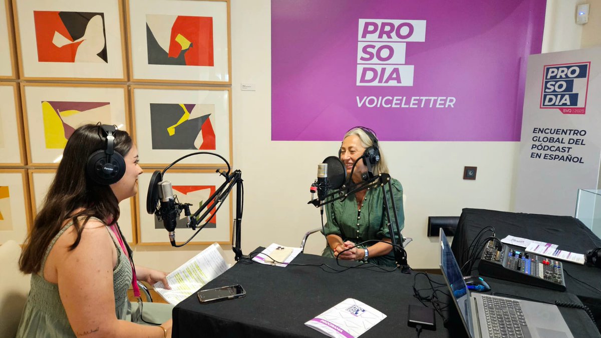 La consejera de <a href="/saludand/">Consejería de Salud y Consumo</a> considera que el #podcast es una gran herramienta de "acompañamiento". Rocío Hernández también valor su función en la divulgación sobre #salud. 

Entrevista completa de nuestra #voiceletter de #Prosodia25 en este enlace: 

open.spotify.com/episode/60LlbF…