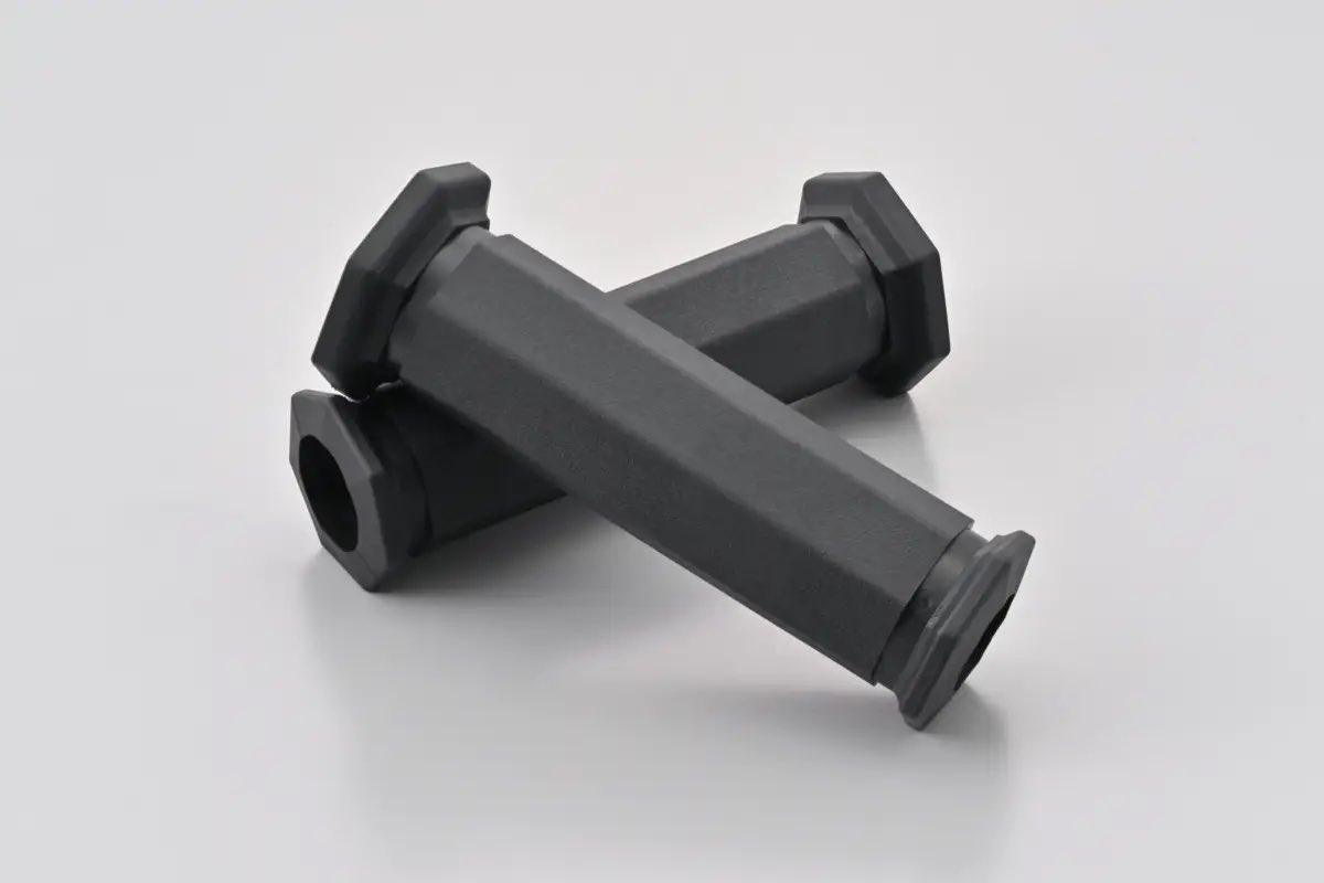 motospo_'s tweet image. 【新製品】デイトナより70’sビンテージ風「GRIPPY GRIP GG-D-SEVEN」が登場! 貫通・非貫通式を用意
news.webike.net/parts-gears/47…
デイトナより、70年代ビンテージモーターサイクルのグリップを現代風にアレンジした「GRIPPY GRIP GG-D-SEVEN」が登場!…