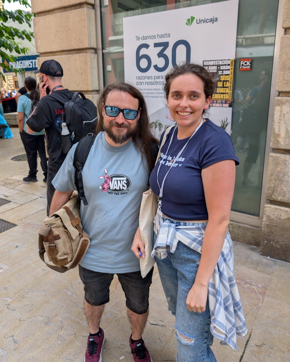 albamellark_'s tweet image. Para hacer más llevadera la depresión post-Celsius dejo por aquí las fotos que me hice con estas personitas maravillosas 🥹