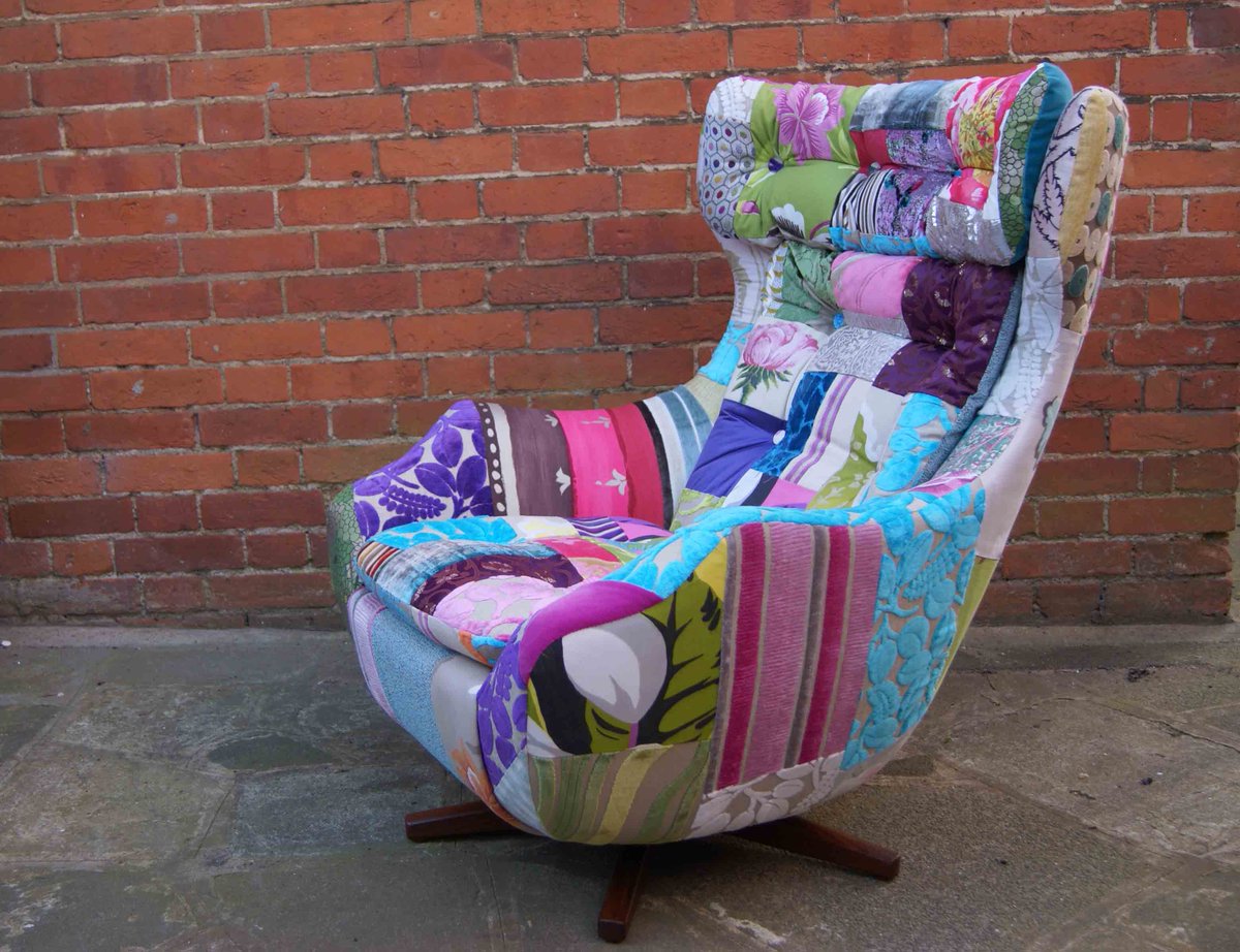 patchworkchairs's tweet image. How do you like your eggs?