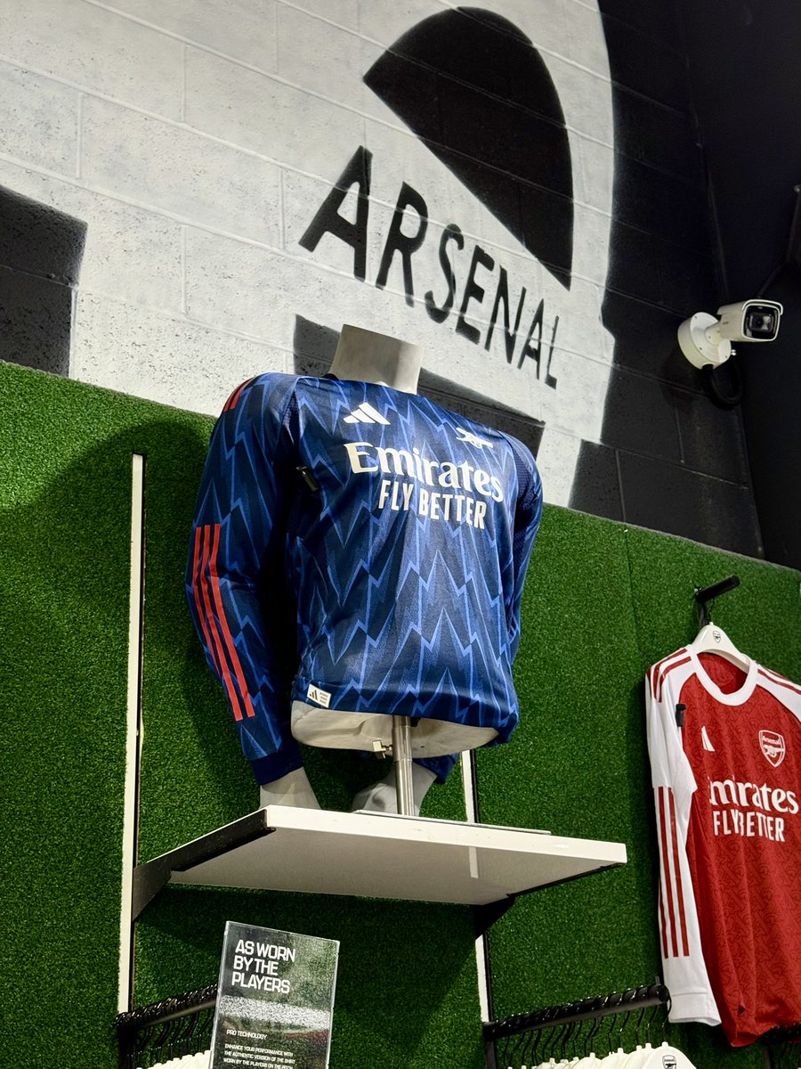 LowerNorthBank's tweet image. 😮‍💨 #arsenal #arsenalshirt