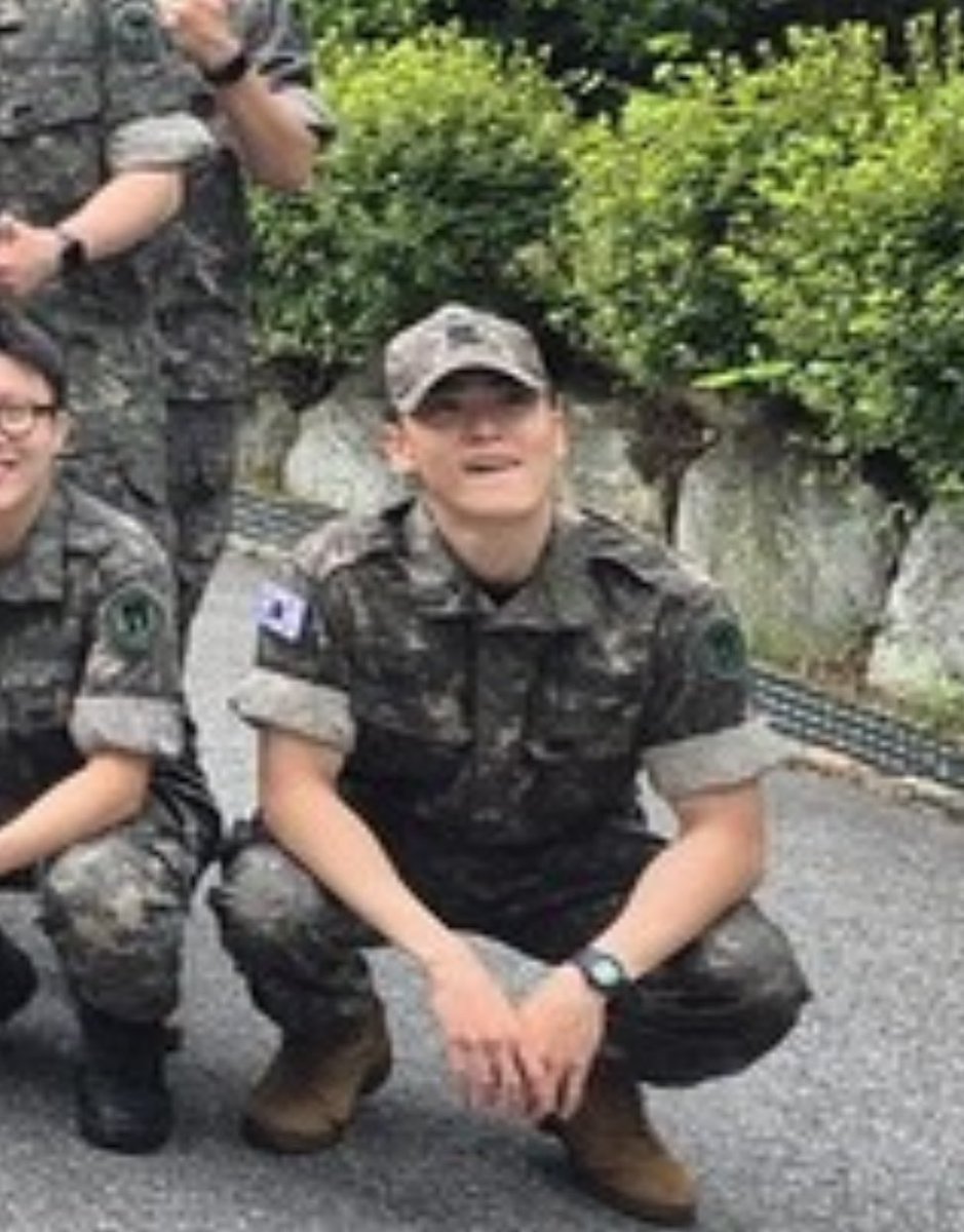 _jjeongjjh's tweet image. 친구 인스타에서 발견하고 싶은 군인 느낌