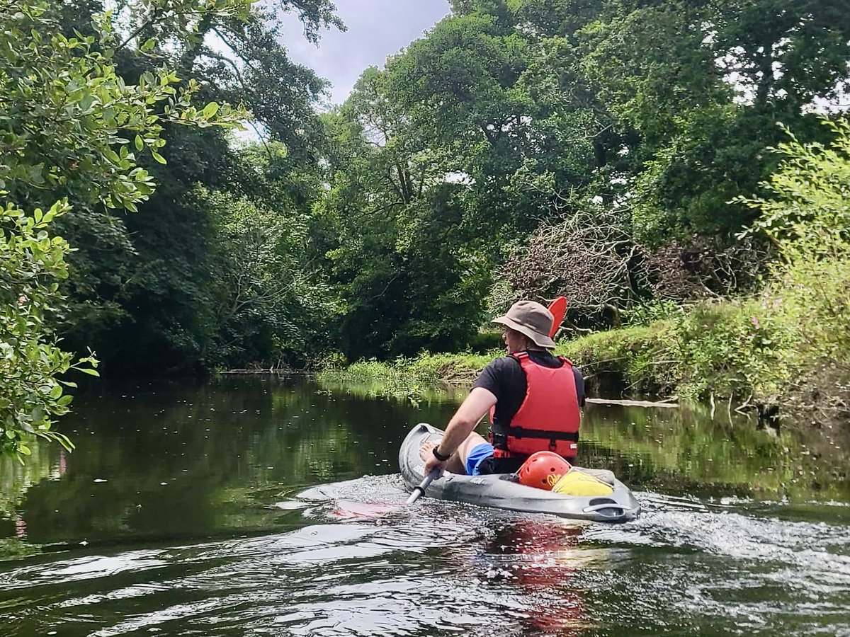 FredThomasUK's tweet image. Spent the weekend kayaking from the sea up an estuary and inland up the river Erme, camping in nature and enjoying local village pubs.
All just twenty minutes from my home in central Plymouth ❤️