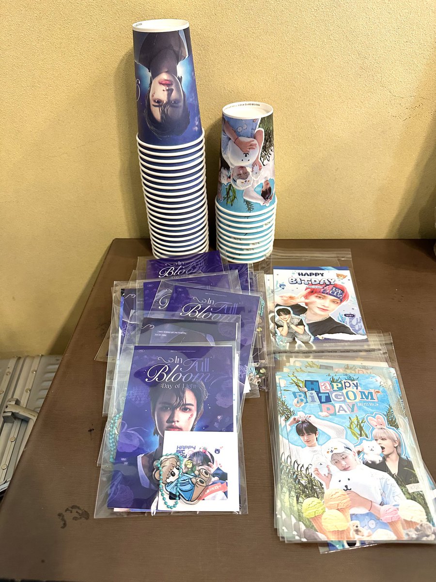 podollelse's tweet photo. 今日の大阪ファンミーティング2部でミンジェのセンイルカフェの特典を配布します🤍
ぜひお気軽にお持ち帰りください！

#BAE173 #비에이이173 #빛 #BIT
#민재 #MINJAE #ミンジェ
#HAPPYBITDAY #빛나는_민재의_S2번째생일 https://t.co/XCFebtsEAA
