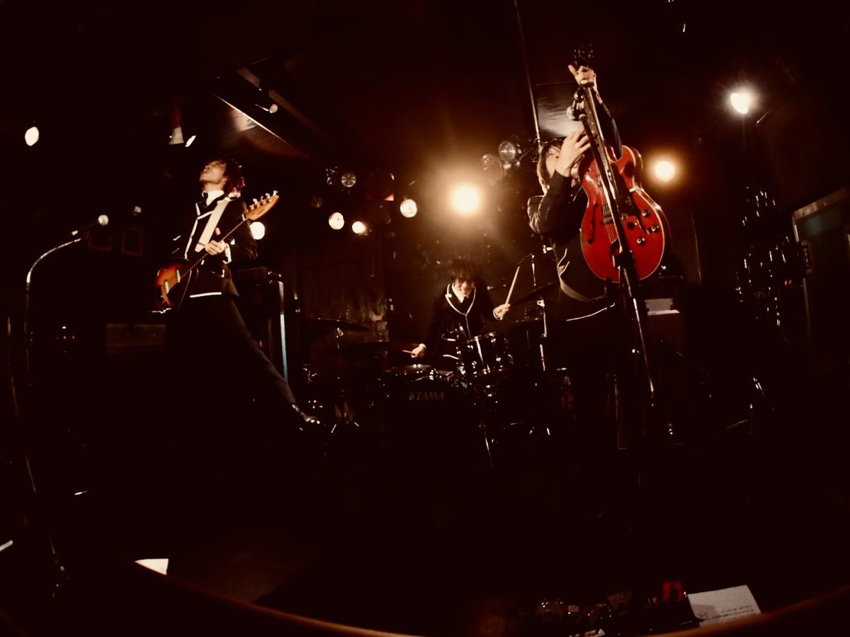 psycrons's tweet image. 昨日は灼熱の町田！前日の荻窪から多摩ニュータウン？町田リス園？小学生の頃見た金妻？毎度おさわがせします？の感じ？TBSな感じ？通りながら着いた15年ぶりの町田！変わらずの中村くん店長のSDR20周年おめでとー！もっと町田を知らなきゃだな。今後ともよろしくですー！
Photo by miyu