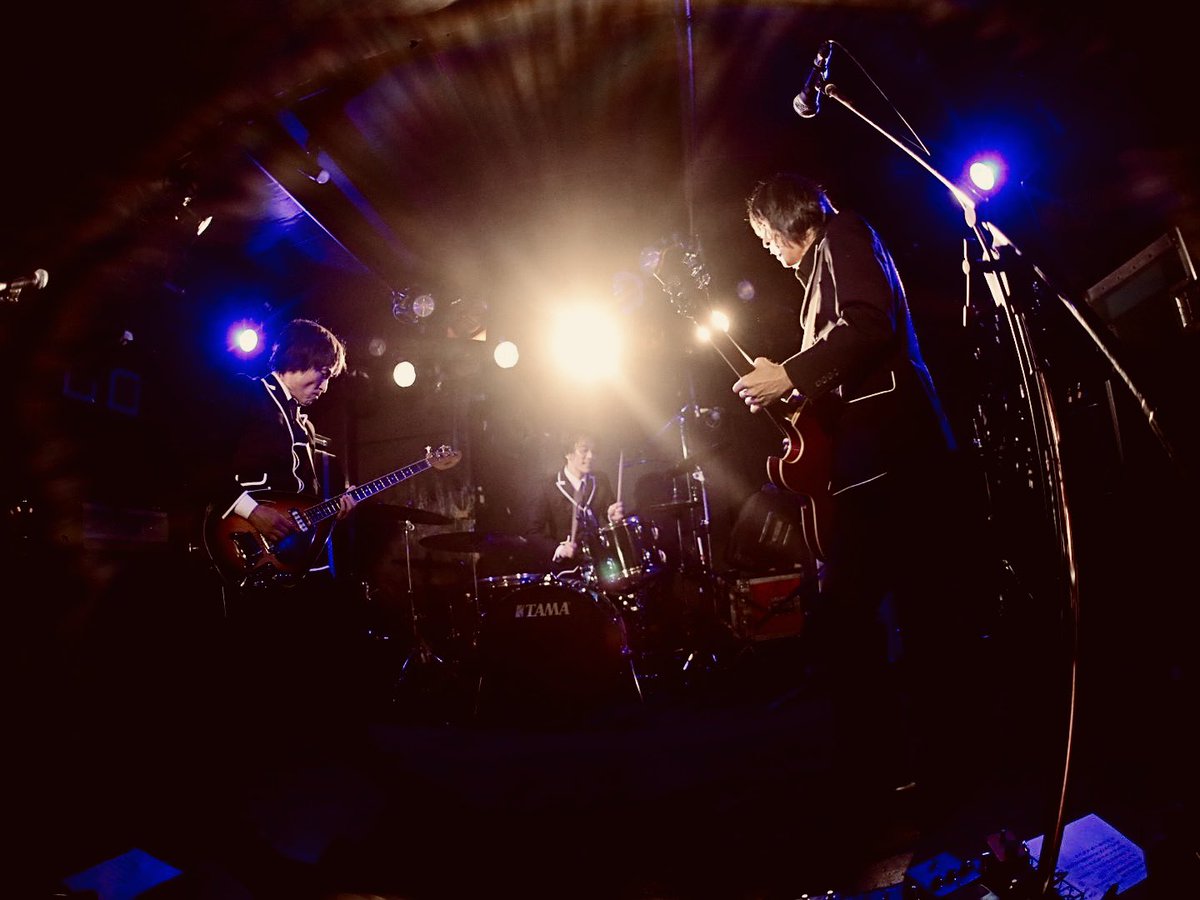psycrons's tweet image. 昨日は灼熱の町田！前日の荻窪から多摩ニュータウン？町田リス園？小学生の頃見た金妻？毎度おさわがせします？の感じ？TBSな感じ？通りながら着いた15年ぶりの町田！変わらずの中村くん店長のSDR20周年おめでとー！もっと町田を知らなきゃだな。今後ともよろしくですー！
Photo by miyu