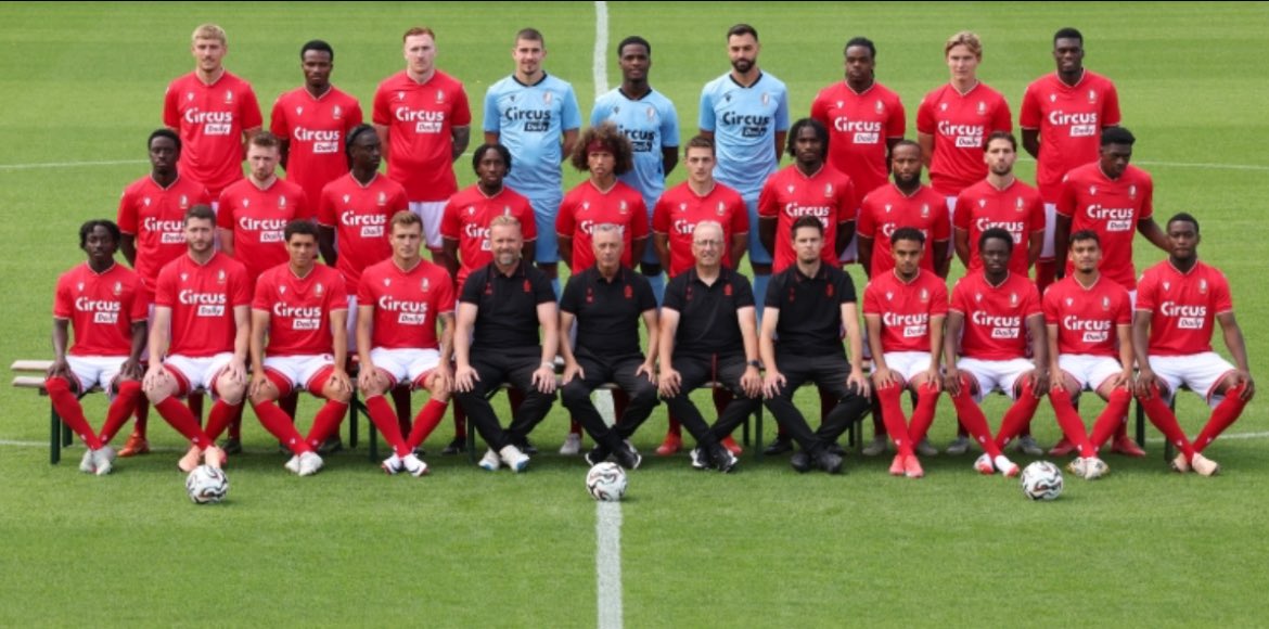 🔴 On vous laisse pronostiquer notre saison 2025-2026 ! 

⚽️ Notre meilleur buteur

🎯 Notre meilleur passeur

🔝 Notre meilleur joueur

👶 Notre meilleur jeune

✨La révélation 

🥇Notre place à la fin de la phase classique 

📊 Notre place à la fin des playoffs 

À vos jeux !