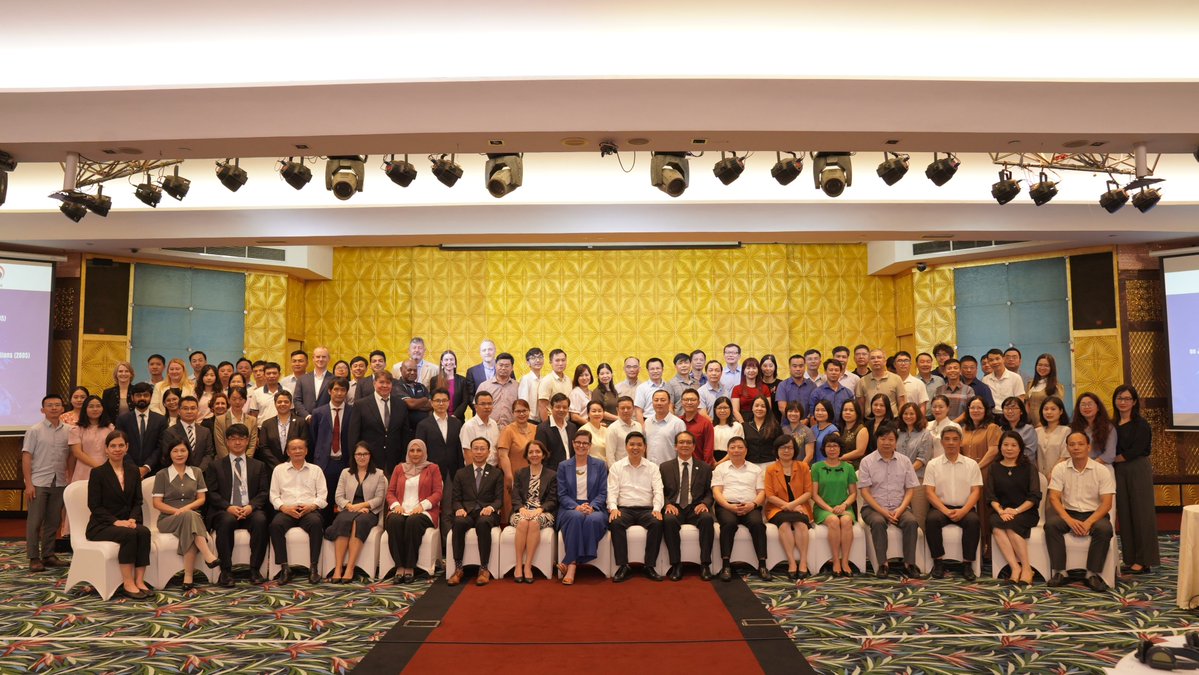 WHOVietnam's tweet image. We know that it is not a question of “if”, but “when” the next health emergency, disaster or pandemic will be, WHO Representative in Viet Nam @angepratt said at the opening ceremony of the Joint External Evaluation (JEE) in Ha Noi.
“So, we commend the Government of Viet Nam for…