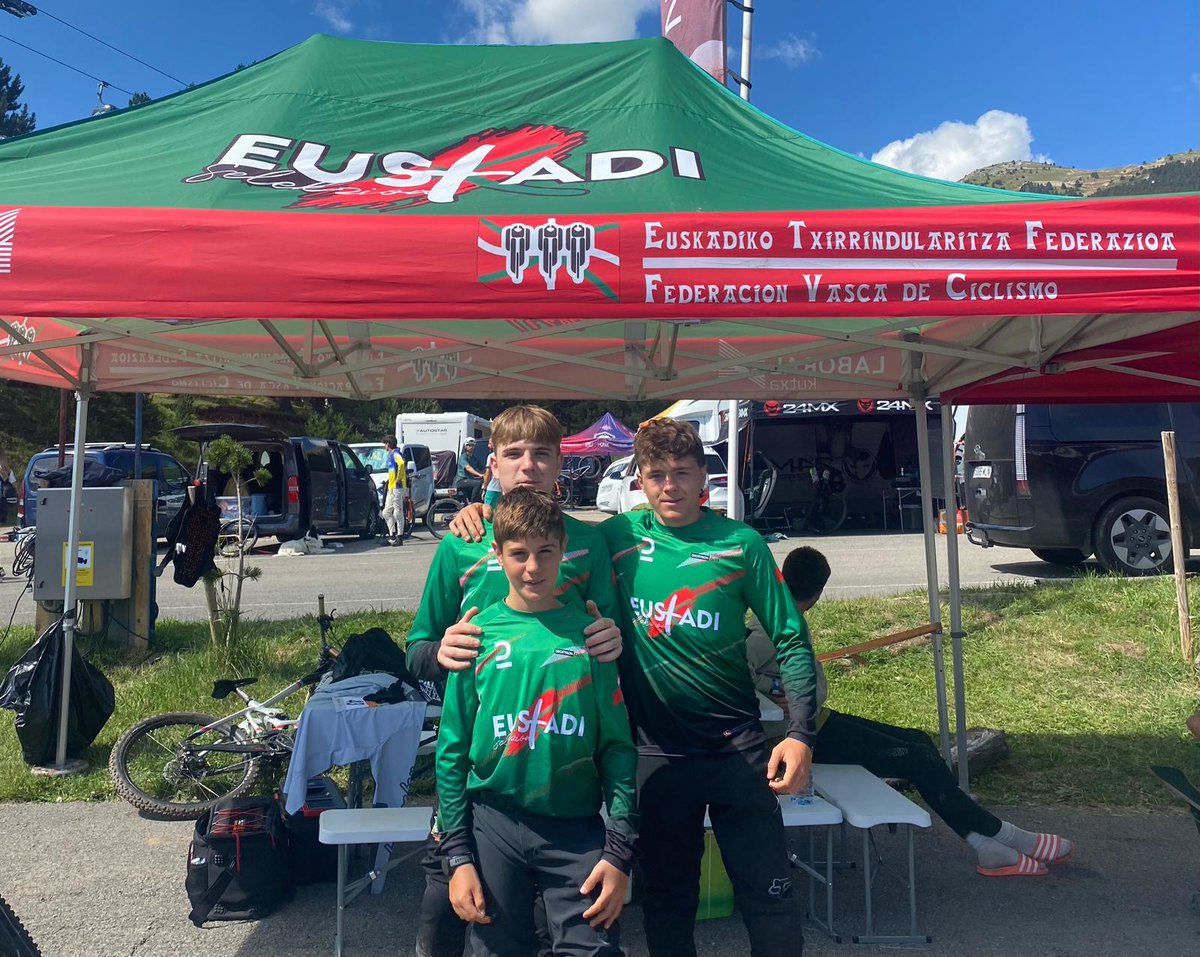 MAGALI ALBISU ETXEBESTEK BRONTZEZKO DOMINA ESKURATU DU ESTATUKO TXAPELKETETAN

🥉Oiartzuarrak 3⃣. postua bereganatu zuen U23 mailan. Eneko Olveirak selekzioaren parte hartzea borobildu zuen 5⃣. postua lortuta U23tan

#CEXCOBaza25 #CEDescensoLaMolina25

📲 fvascicli.eus/eu/smartweb/se…