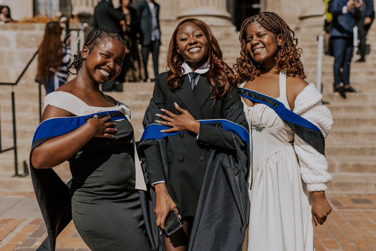 WitsUniversity's tweet image. 🎓 Congratulations to our Wits graduates!
To all our graduates, we are incredibly proud of your hard work, resilience and dedication. You have earned your place among generations of Witsies who continue to shape the world. 🎓🏛️
As you step into the next chapter, we know you…