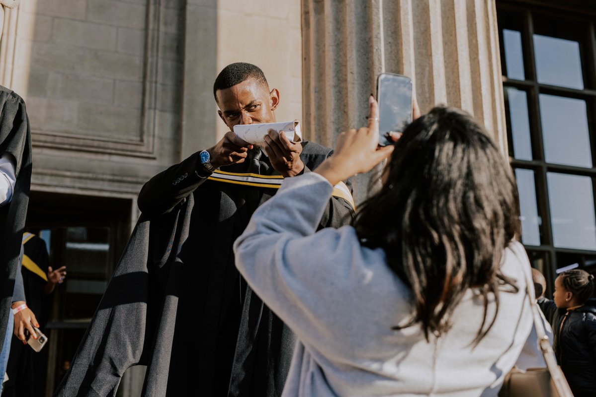 WitsUniversity's tweet image. 🎓 Congratulations to our Wits graduates!
To all our graduates, we are incredibly proud of your hard work, resilience and dedication. You have earned your place among generations of Witsies who continue to shape the world. 🎓🏛️
As you step into the next chapter, we know you…