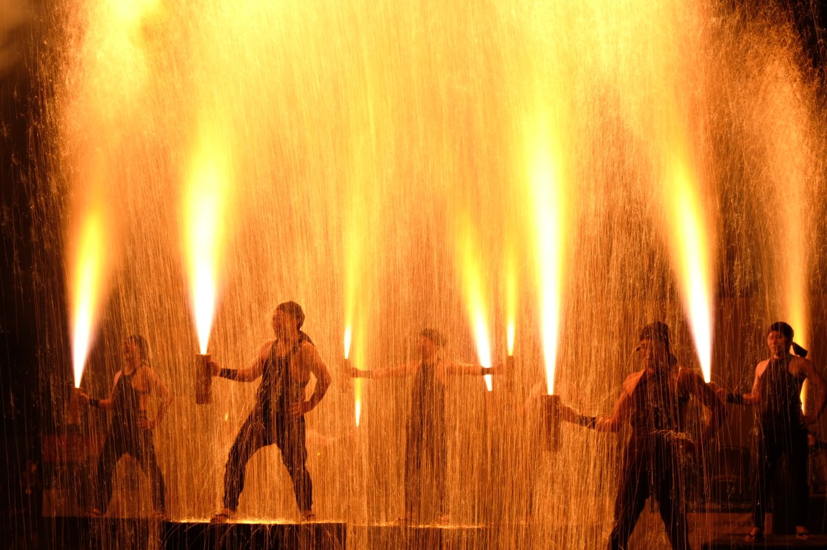 osufestival's tweet image. ð#倧é å€ãŸã€ã ã®å€§ããªãæçè±ç«ïŒ
ç¥ãã®å€ãç· ããããã倧迫åã®ãã£ããŒã¬ã
ð¥å€§é 倪éŒä¿åäŒã®å壮ãªé¿ãã®äžã§ç¹°ãåºããããã çºäººãã¡ã®ç±ãè±ç«ã®ç«¶æŒïŒ
ãã®è¿«åãããã²ç®ã®åã§ãäœæãã ããã
å ŽæïŒå€§é 芳é³å¢å
æ¥æïŒ8æ3æ¥(æ¥) 20:30ïœâŠ