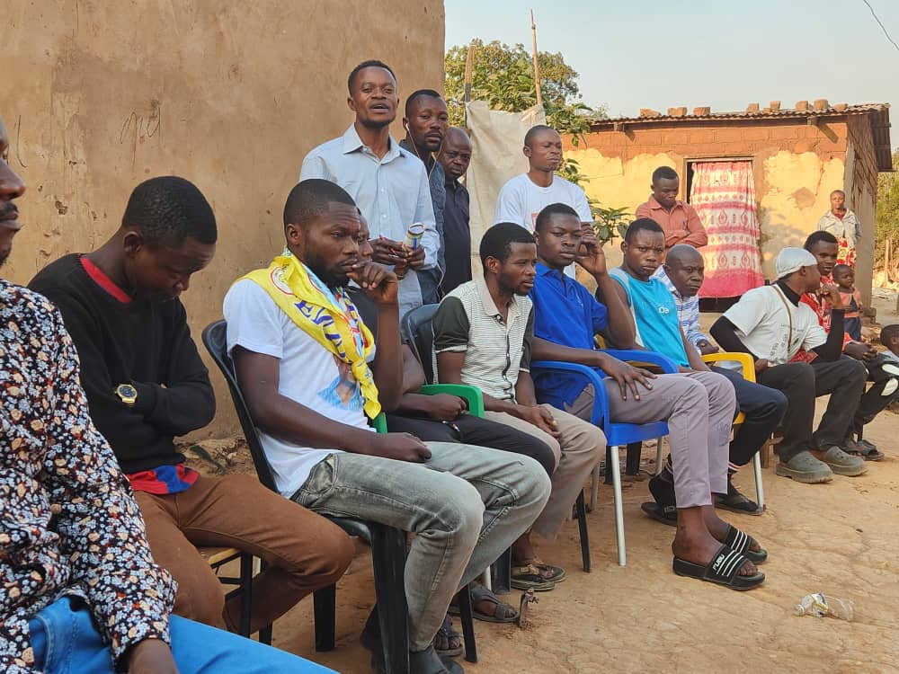 KONDETUTI1's tweet image. #Redynamisation
#ENVOL_RD_Congo
#LUALABA

Lualaba a vibré aux rythmes de la refondation du Congo 🇨🇩 . Bravo cher Coordo Tshibamb Maren Rams, L&apos;homme du terrain.

&quot;L&apos;heure est à l&apos;implantation et redynamisation &quot;

#RefondationDuCongo 

@DSESANGA @Envol_Rd_Congo