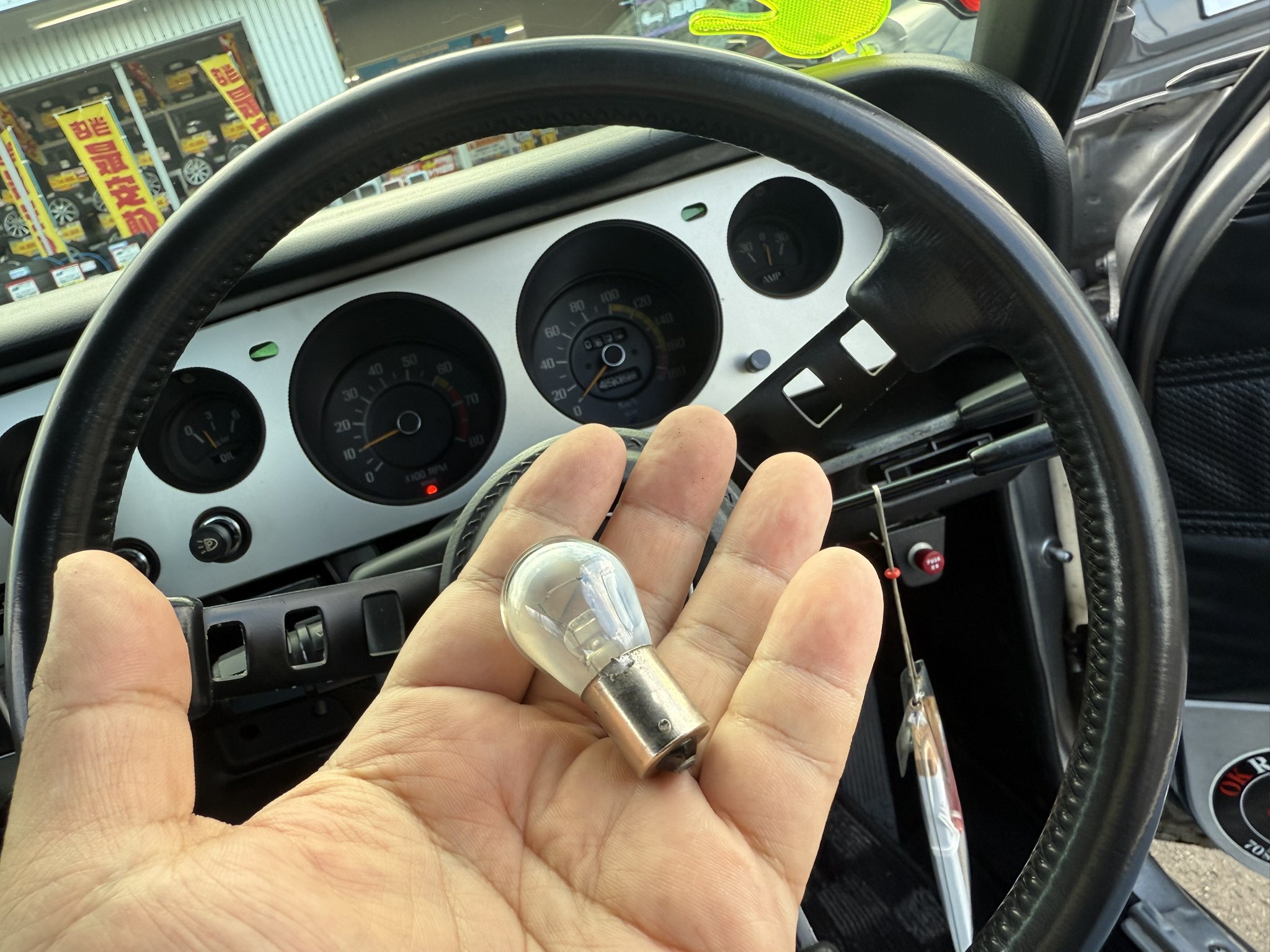 旧車　ステアリング フェアレディZコンペ レプリカ[日産Z]ウッドステアリング