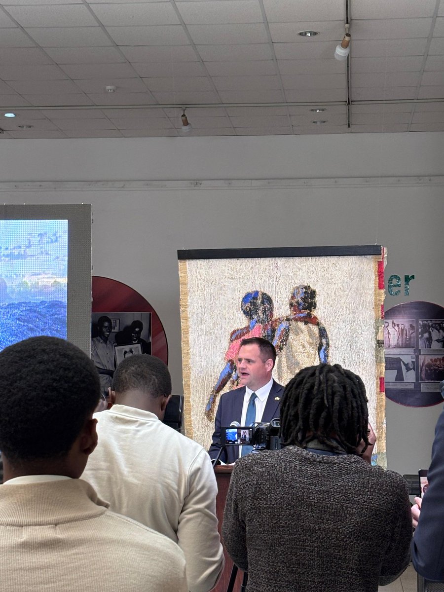 UKinZambia's tweet photo. Jason Tran, Acting High Commissioner attended the launch of the #BlackMountainProject exhibition at Lusaka Museum. 🇬🇧 is proud to support 🇿🇲 artists like Stary Mwaba, @barefeetadam &amp; @BarefeetTheatre in spotlighting environmental degradation and social injustice 
@IrelandinZambia https://t.co/FjwPdqHSz4