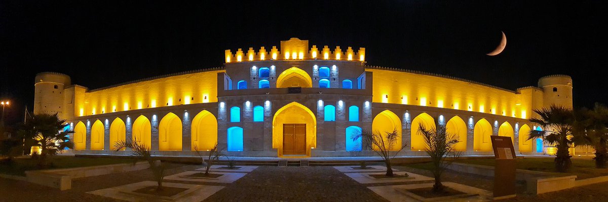 کاروانسرای مشیرالملک برازجان، یادگاری ارزشمند از دوره قاجار است که با معماری باشکوه خود، یکی از مهم‌ترین بناهای تاریخی جنوب ایران به شمار می‌رود.
<a href="/MCTH_ir/">ایرانِ باشکوه</a> 
#بوشهر
#گردشگری